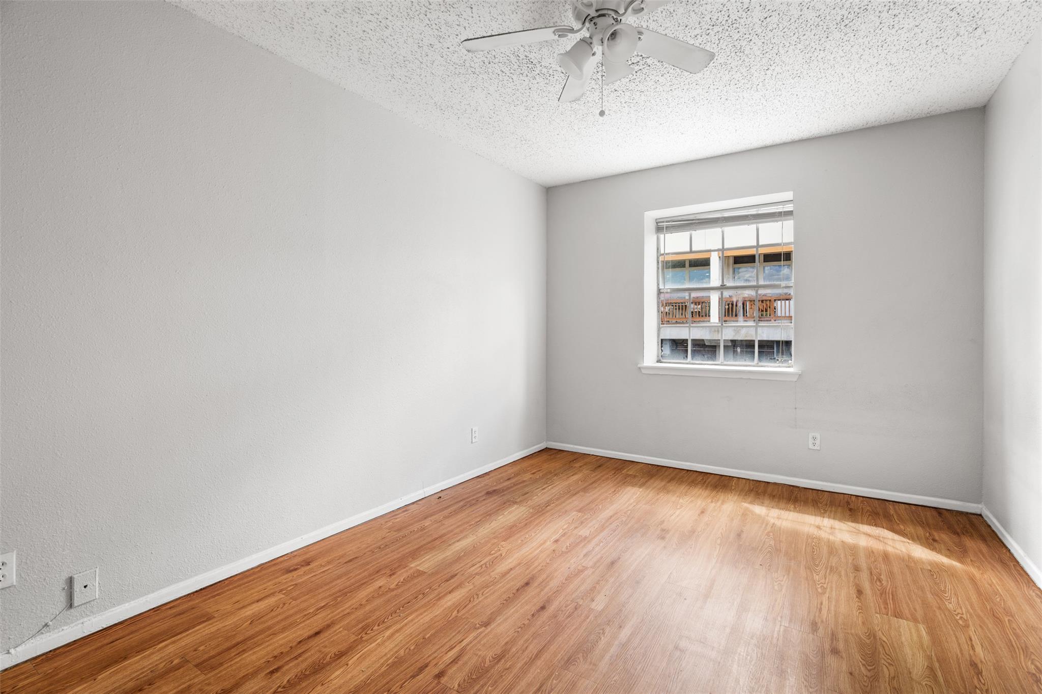 307 E 31 St # 206, Austin, TX 78705