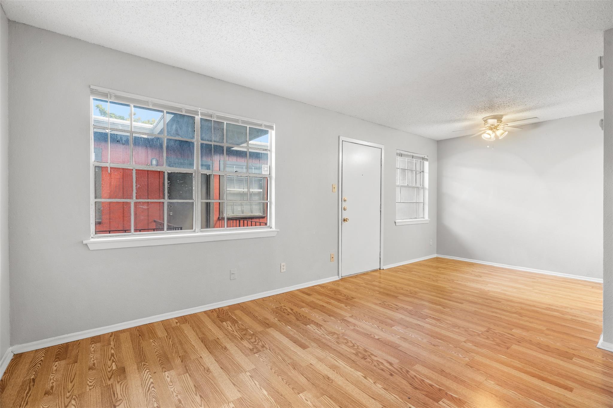 307 E 31 St # 206, Austin, TX 78705