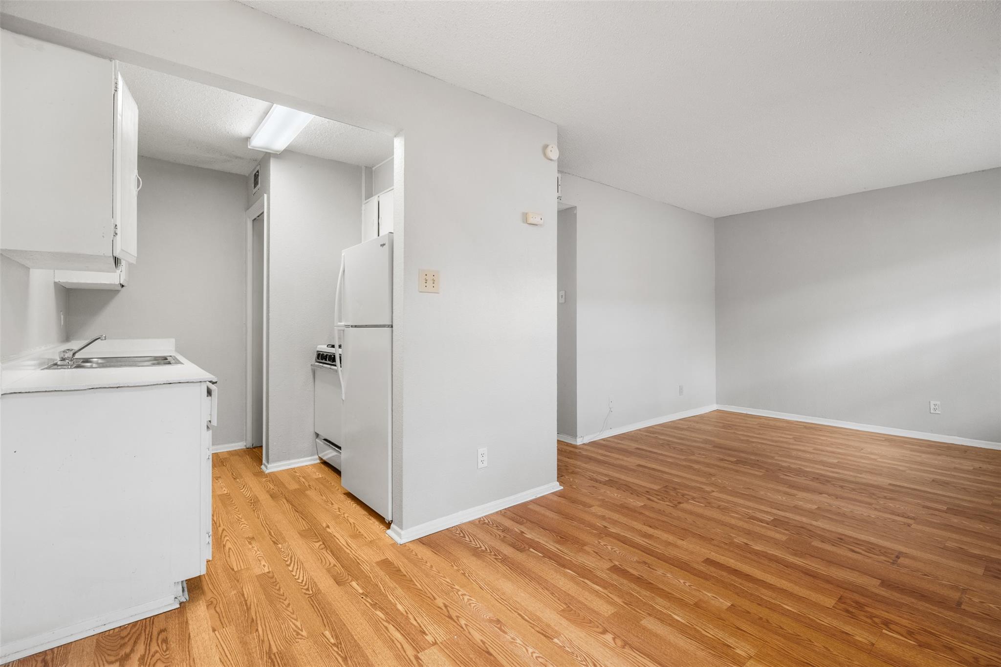 307 E 31 St # 206, Austin, TX 78705