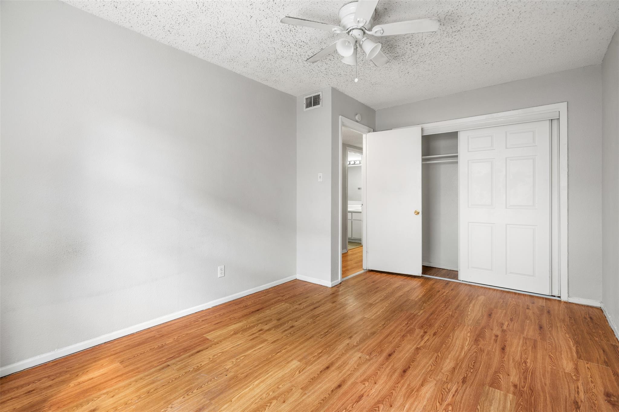 307 E 31 St # 206, Austin, TX 78705