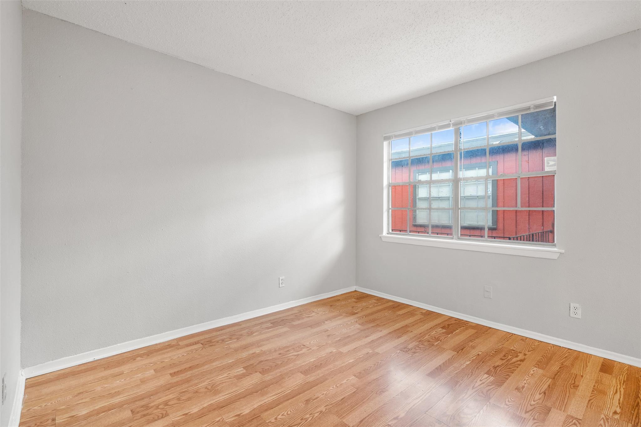 307 E 31 St # 206, Austin, TX 78705