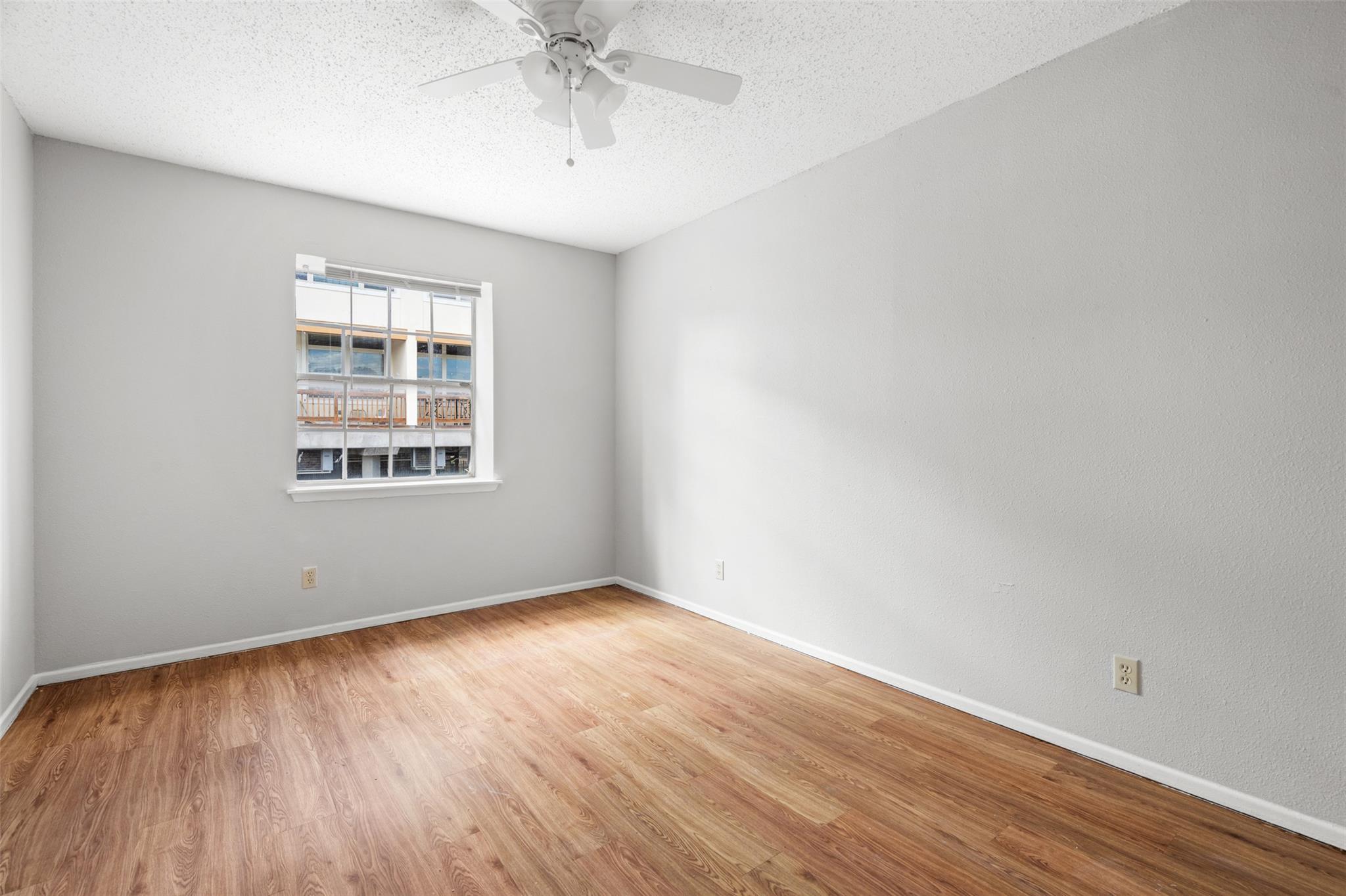 307 E 31 St # 206, Austin, TX 78705