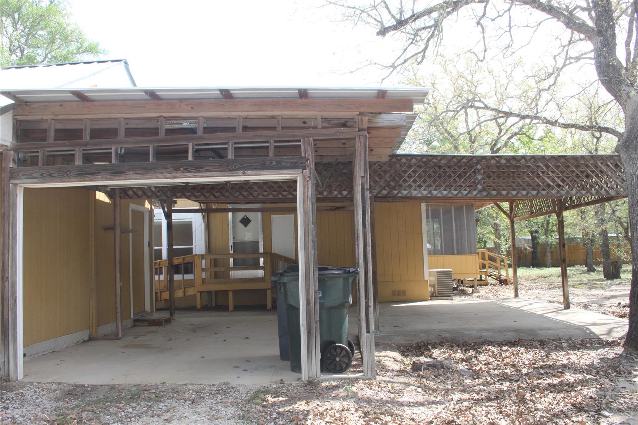 936 Fm 1185, Lockhart, TX 78644