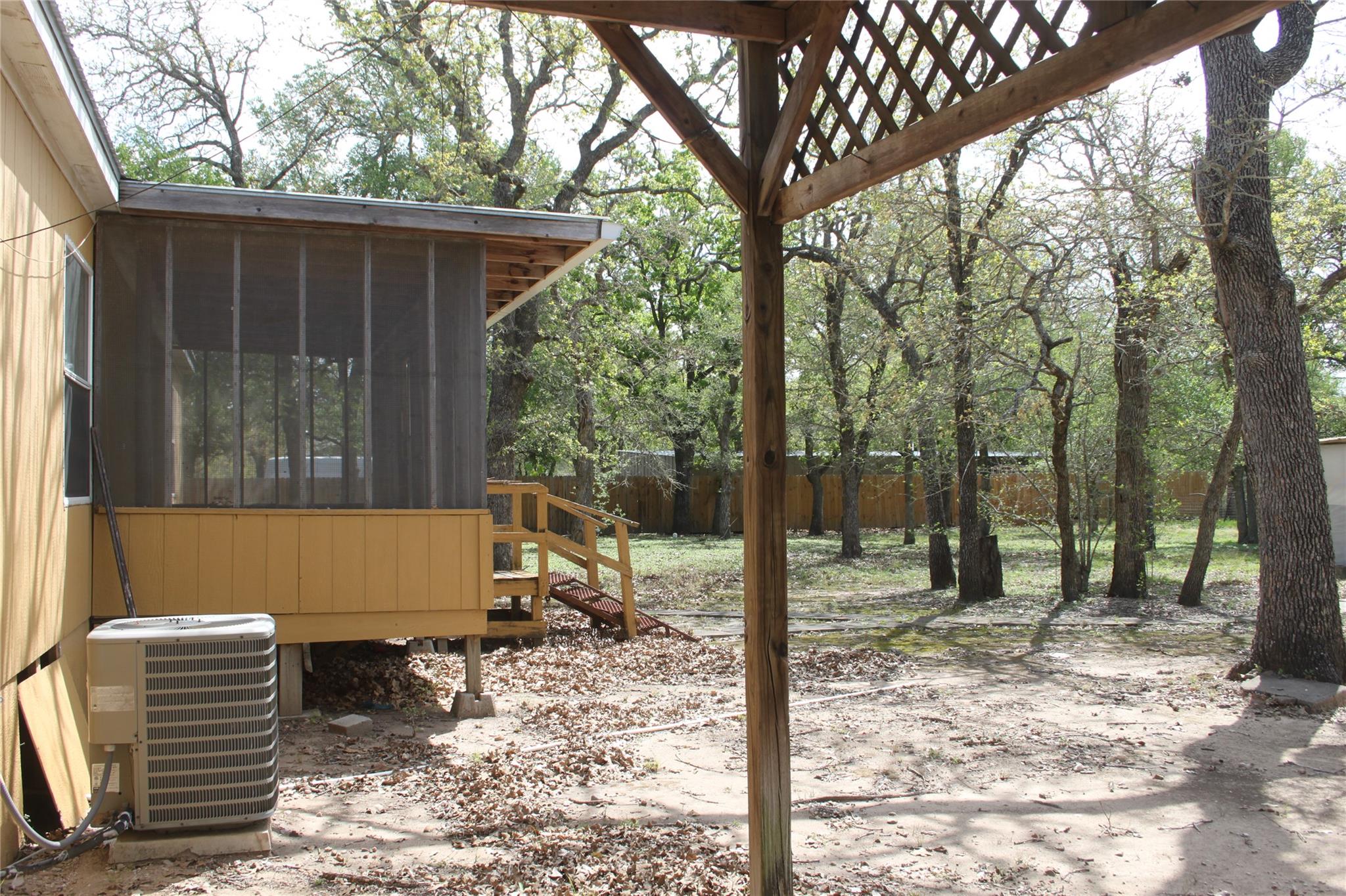 936 Fm 1185, Lockhart, TX 78644