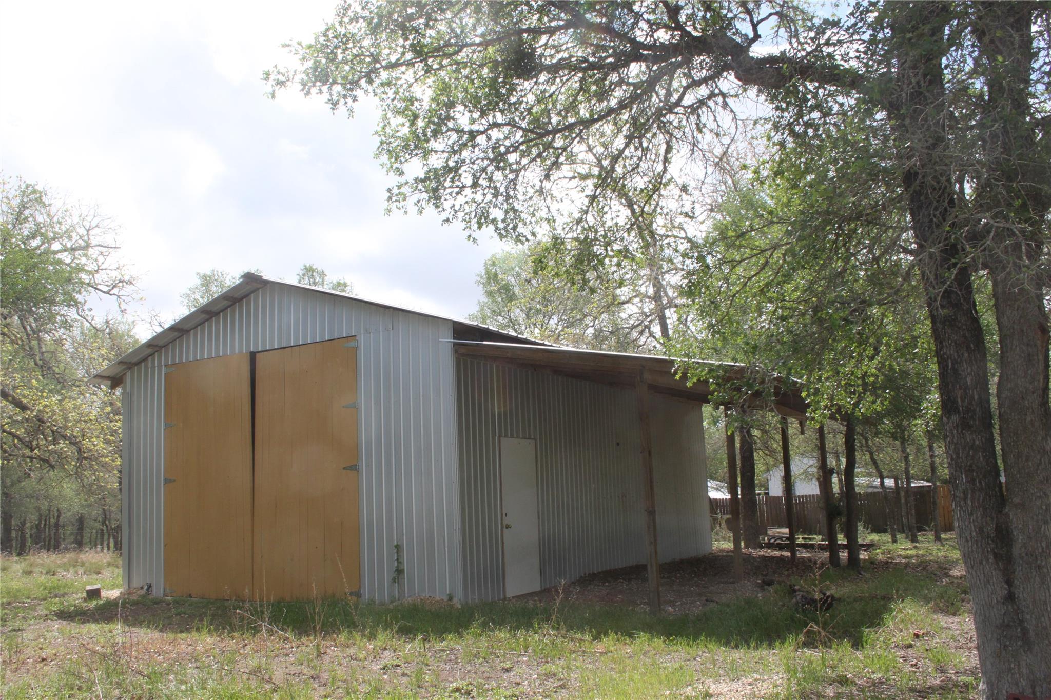 936 Fm 1185, Lockhart, TX 78644