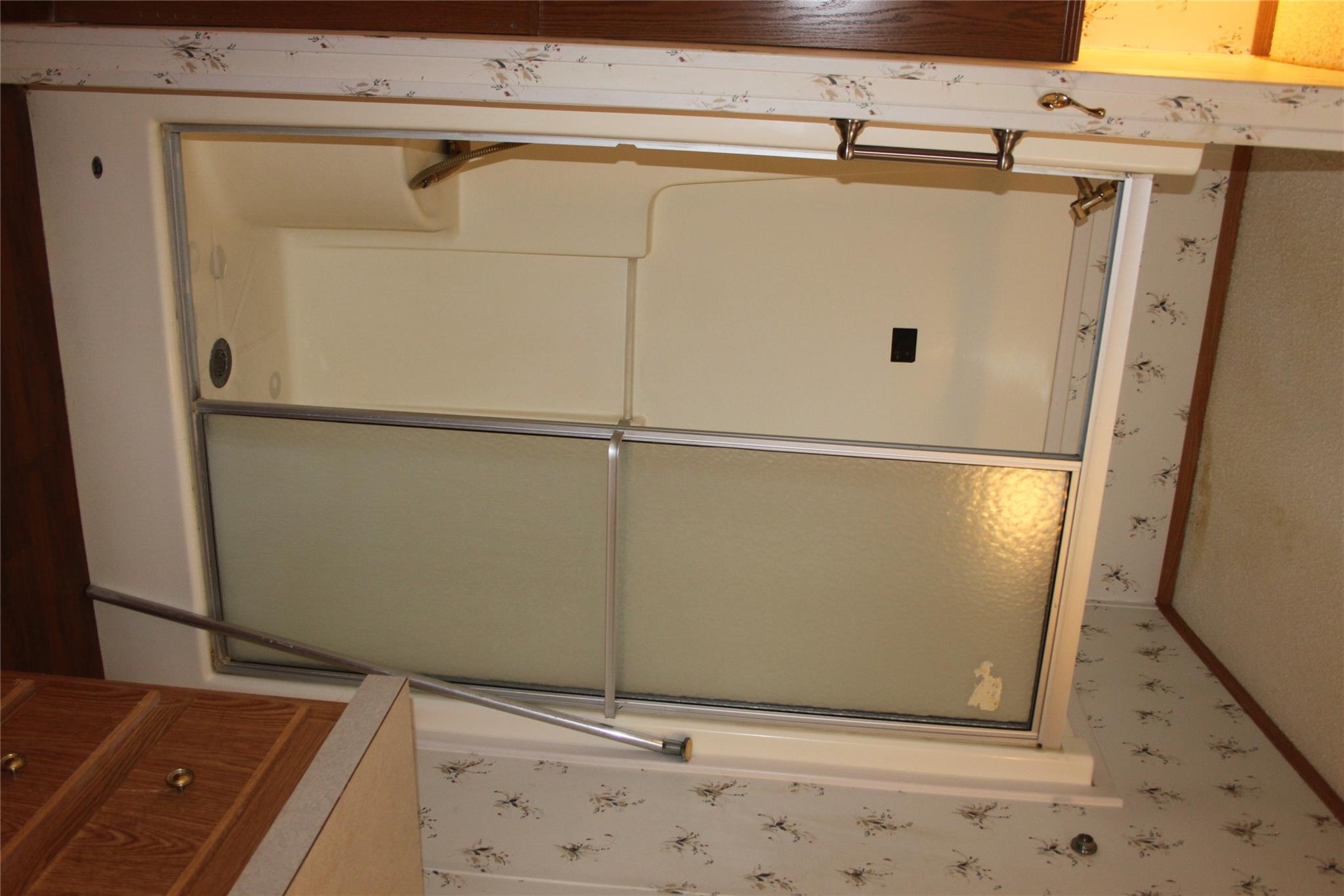 936 Fm 1185, Lockhart, TX 78644