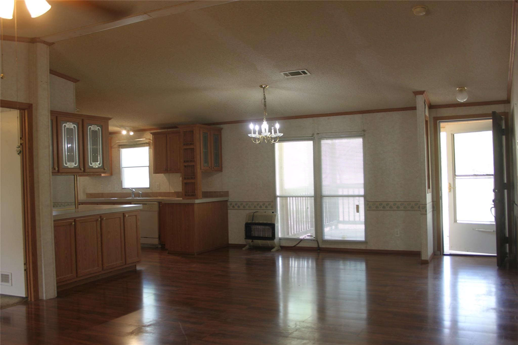 936 Fm 1185, Lockhart, TX 78644