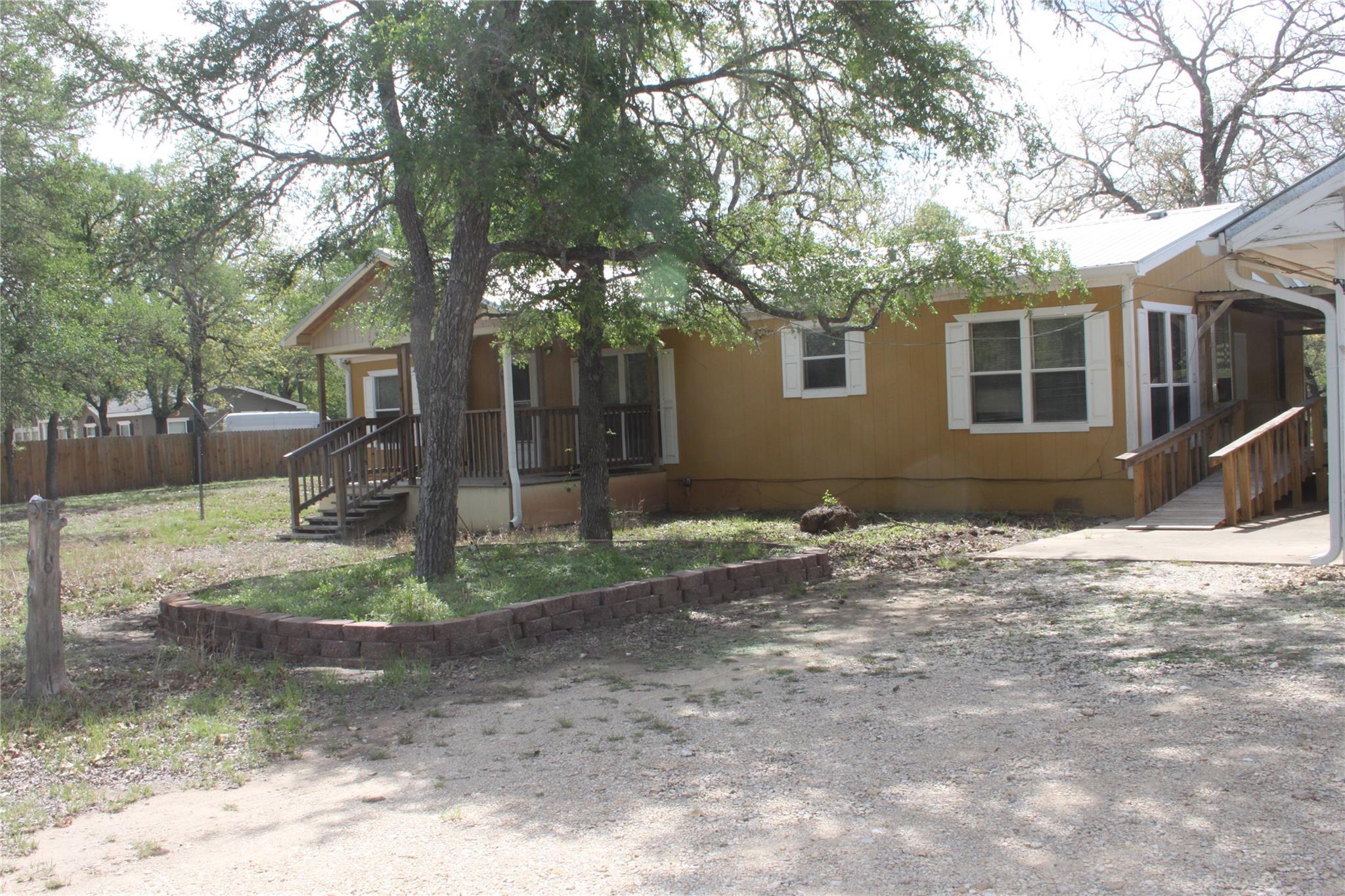 936 Fm 1185, Lockhart, TX 78644