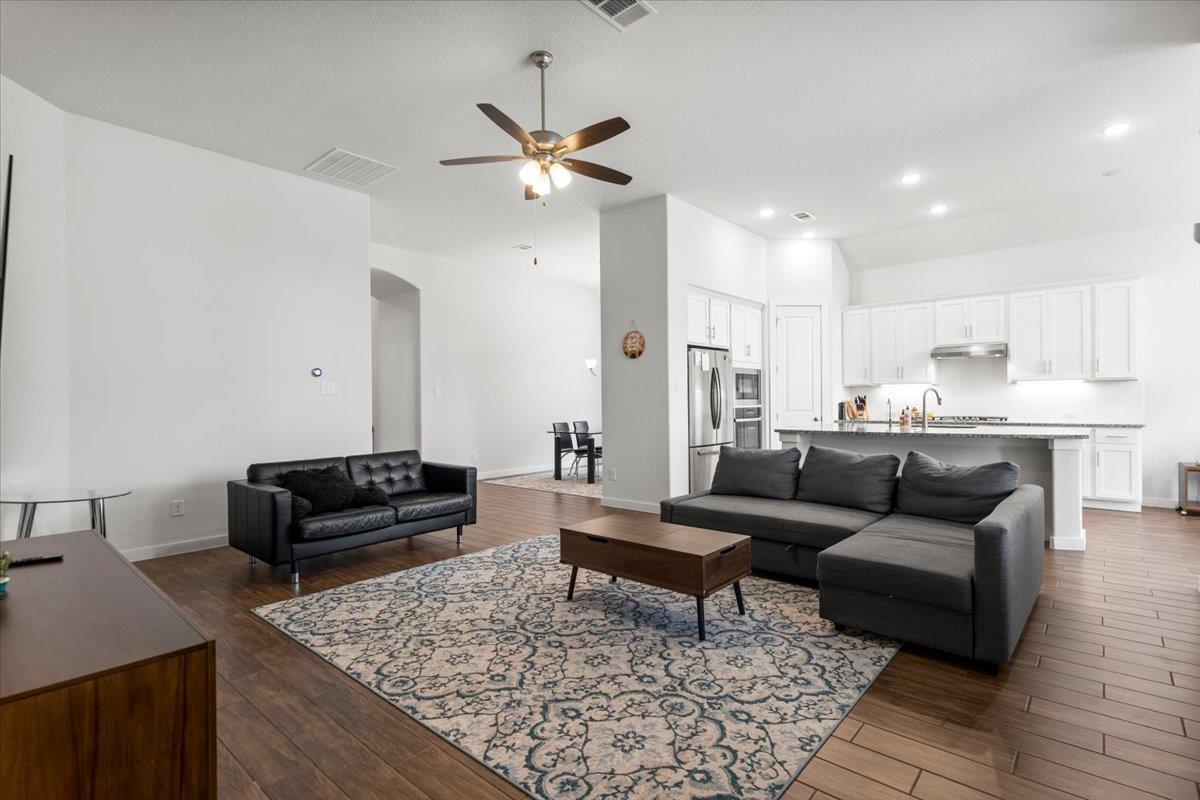 849 Whitetail Dr, Round Rock, TX 78681