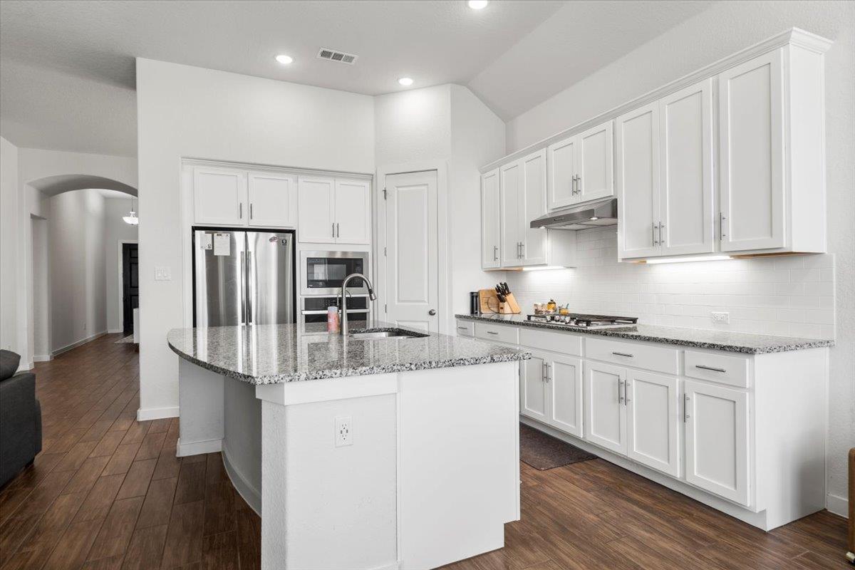 849 Whitetail Dr, Round Rock, TX 78681