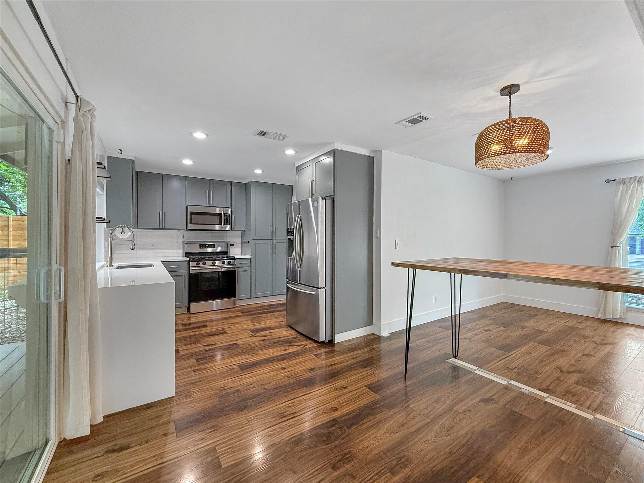 9708 Parkfield Dr, Austin, TX 78758