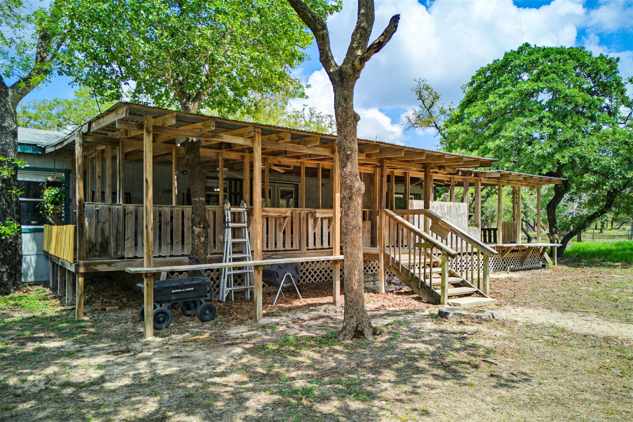 501 Turkey Tree Trl, Seguin, TX 78155