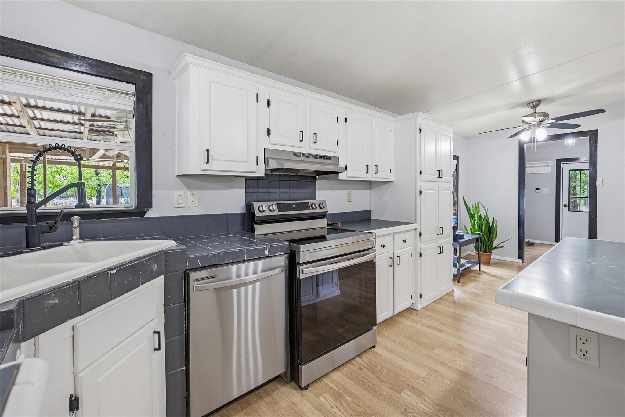 501 Turkey Tree Trl, Seguin, TX 78155
