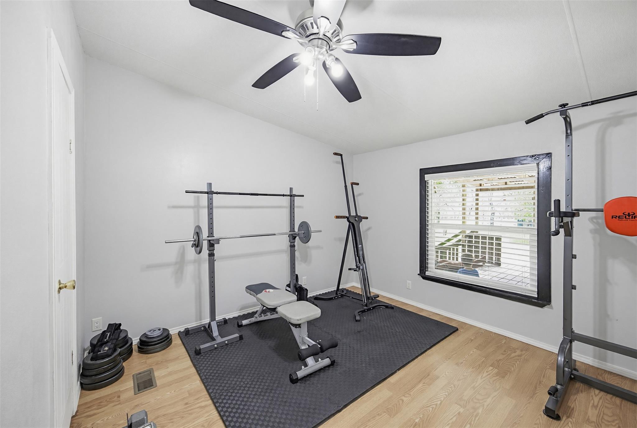 501 Turkey Tree Trl, Seguin, TX 78155