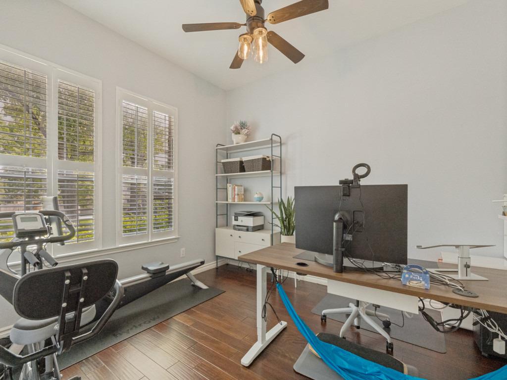 703 Hegarty Dr, Cedar Park, TX 78613