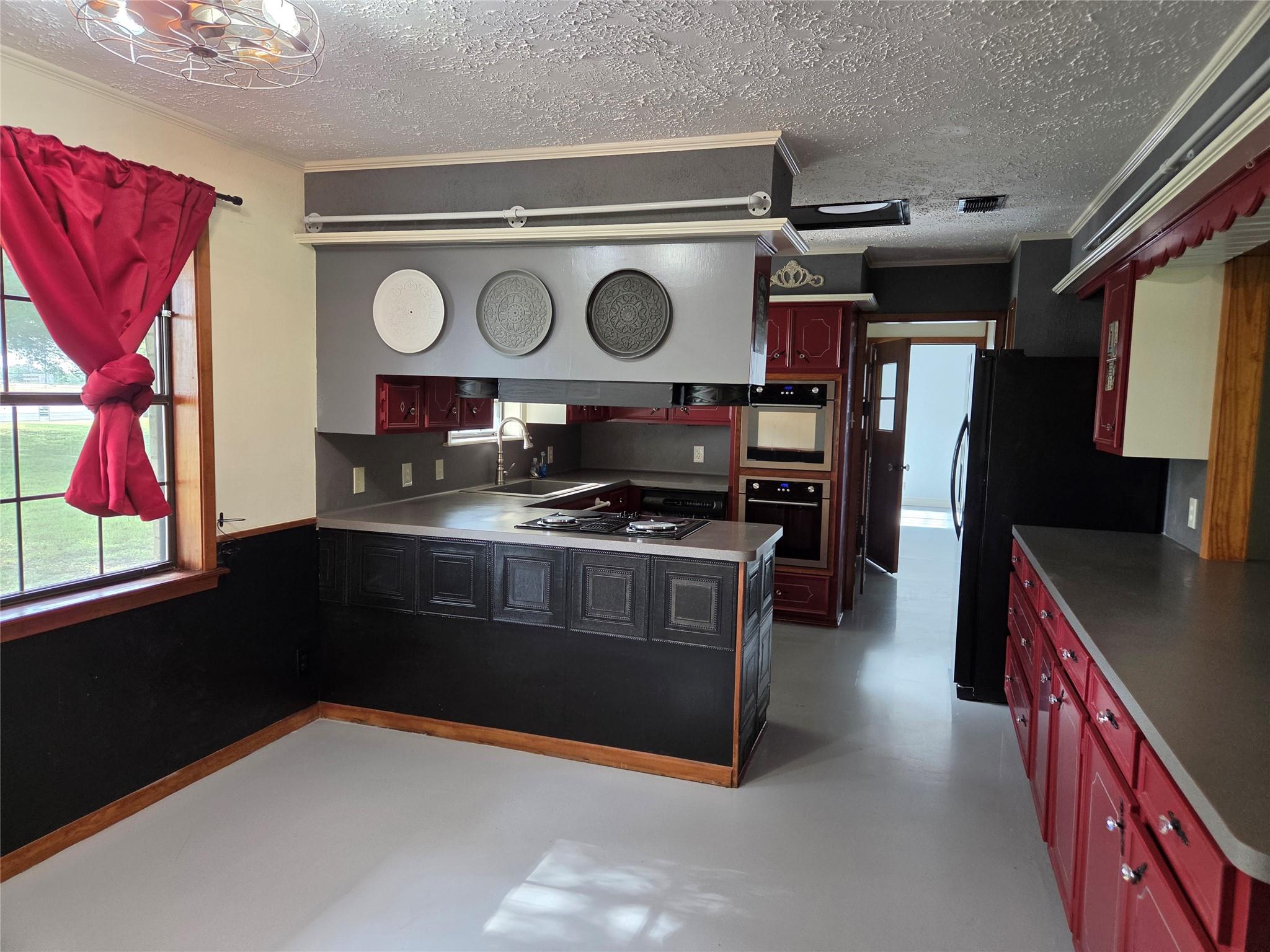 5953 FM 141, Ledbetter, TX 78946