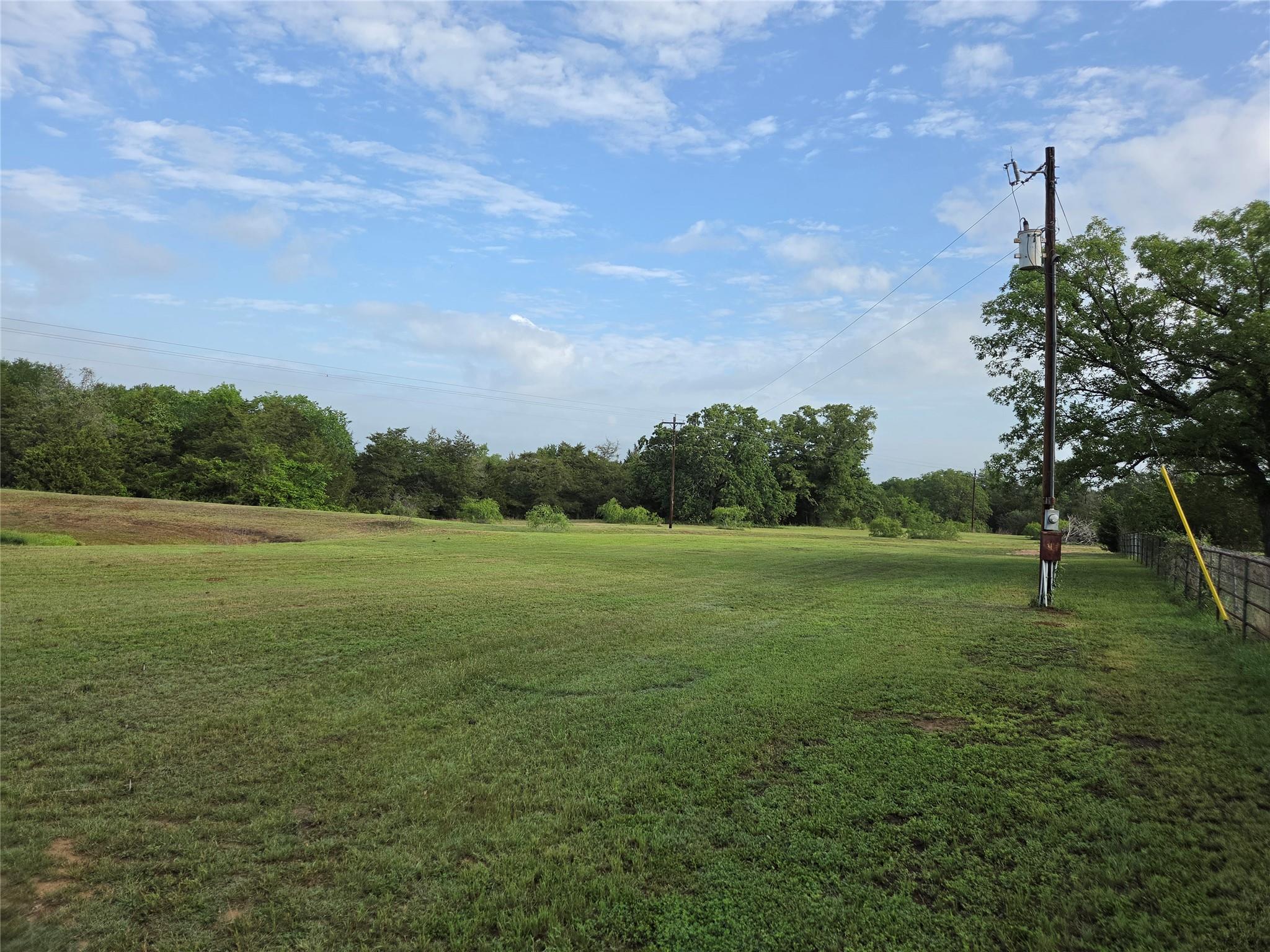 5953 FM 141, Ledbetter, TX 78946