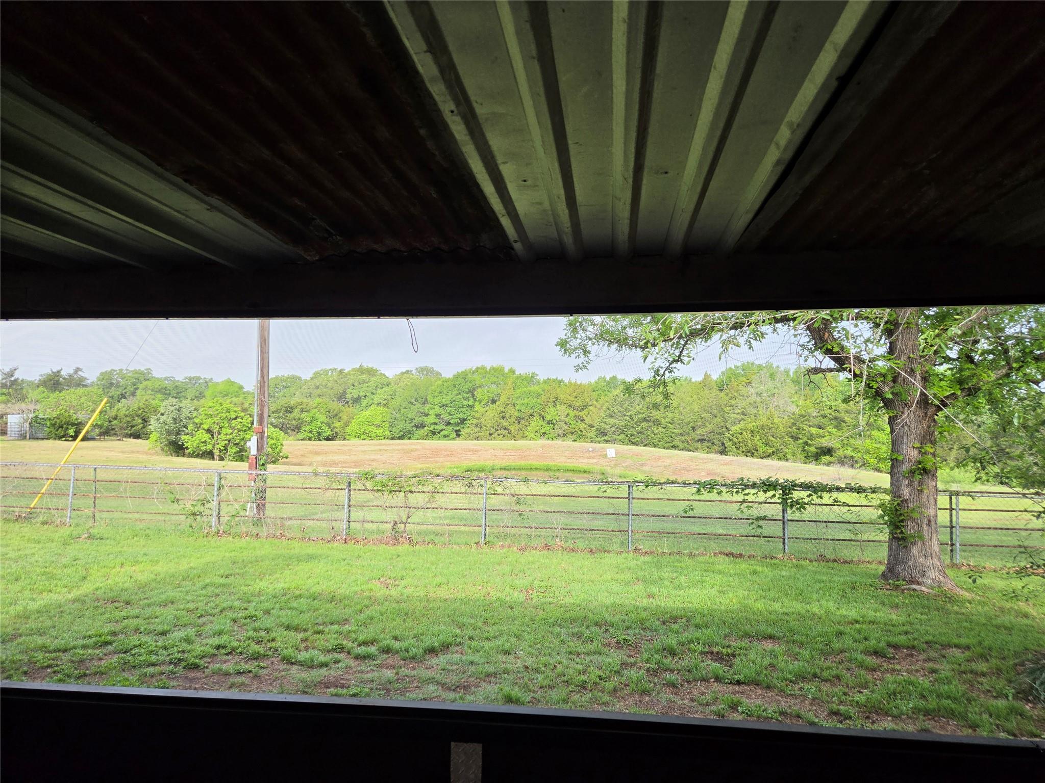 5953 FM 141, Ledbetter, TX 78946