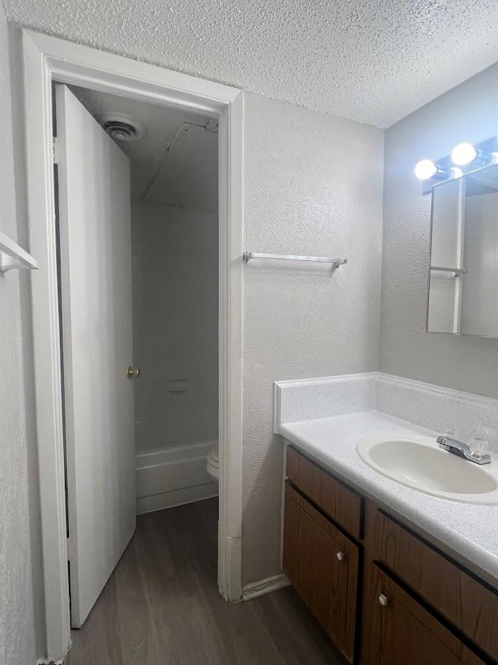 311 E 31st St # 208, Austin, TX 78705