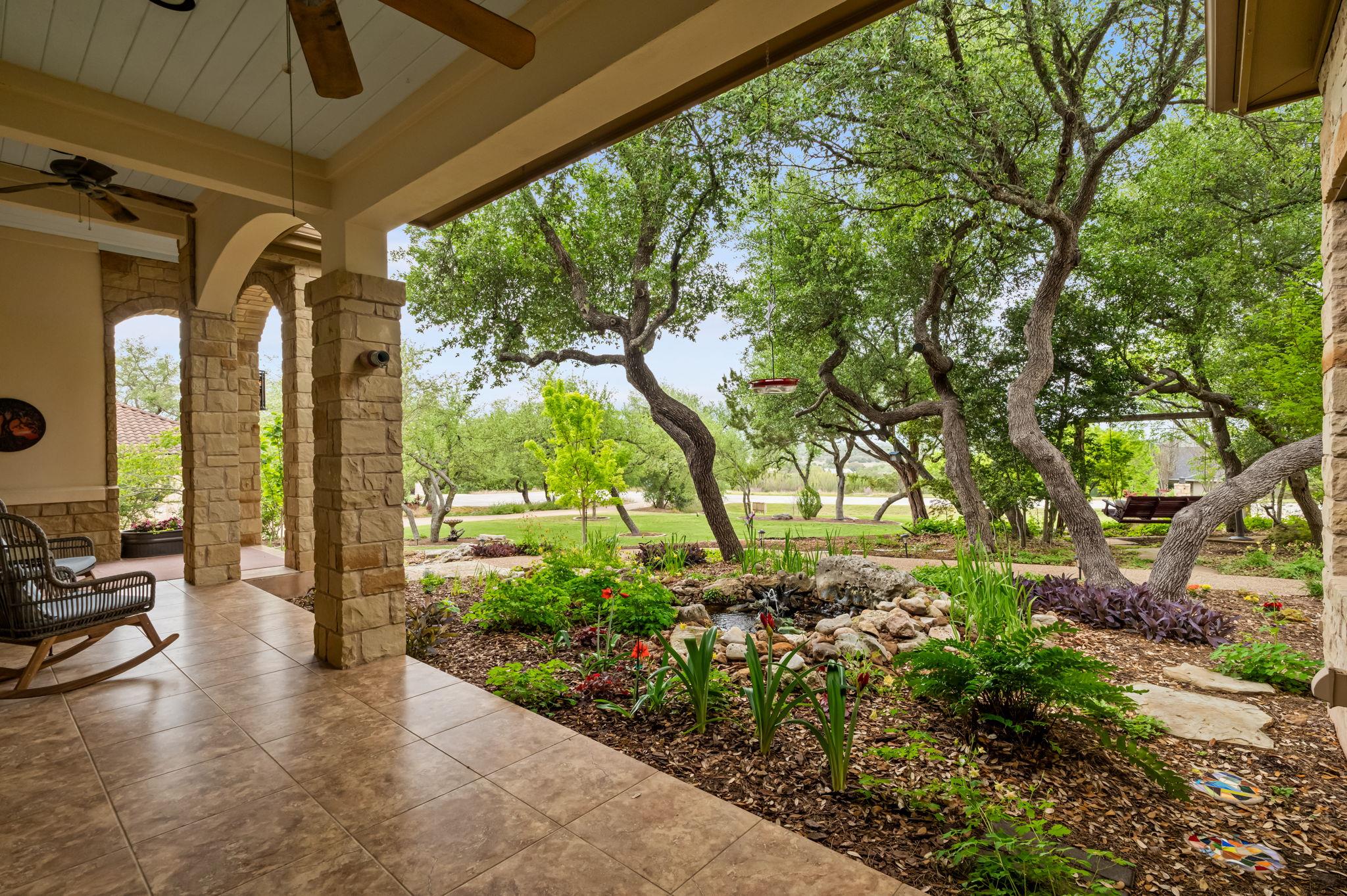 8815 Blazyk Dr, Austin, TX 78737