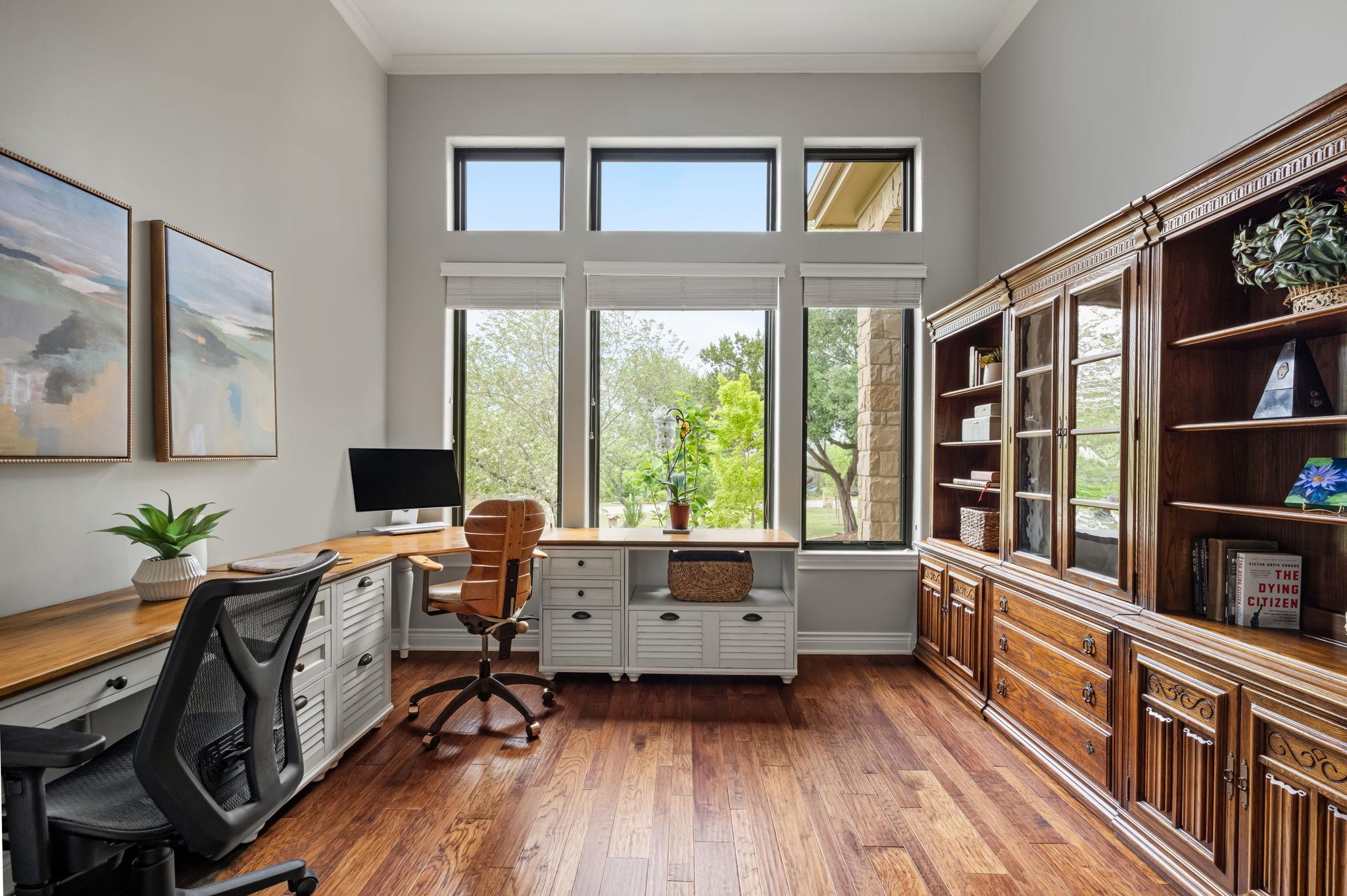 8815 Blazyk Dr, Austin, TX 78737