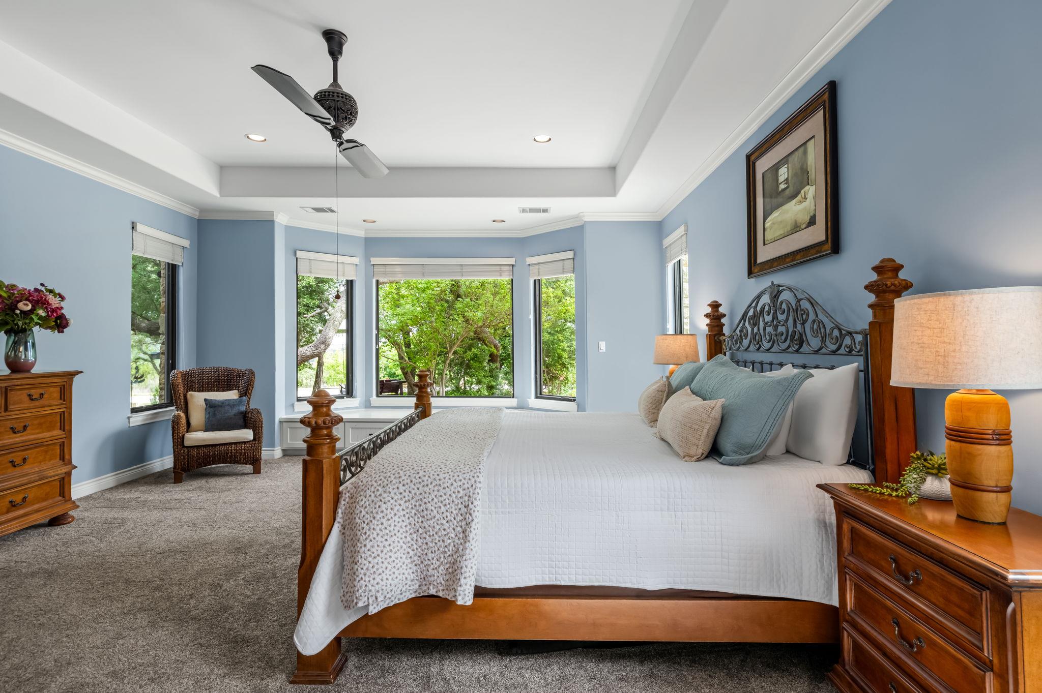 8815 Blazyk Dr, Austin, TX 78737