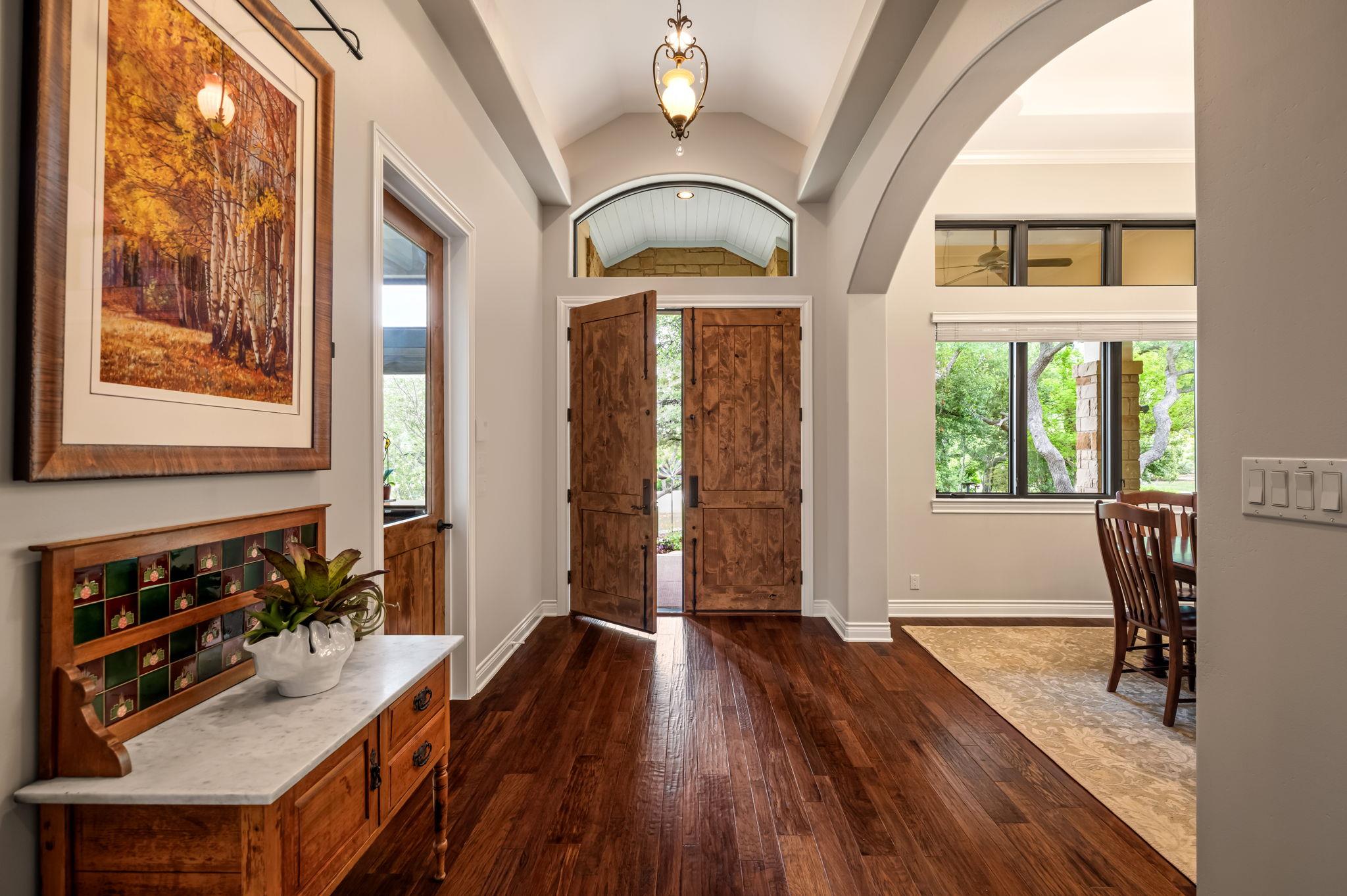 8815 Blazyk Dr, Austin, TX 78737