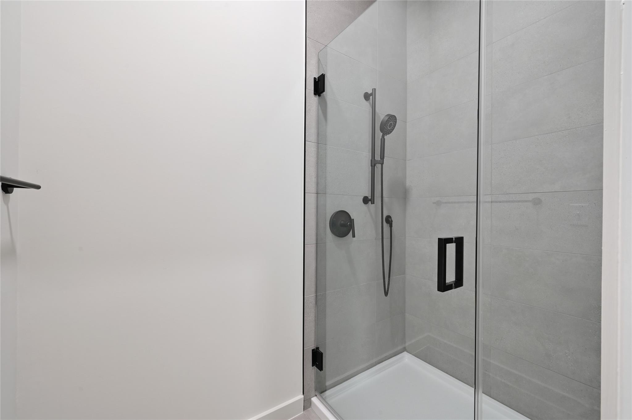 2209 S 1st St # 107, Austin, TX 78704