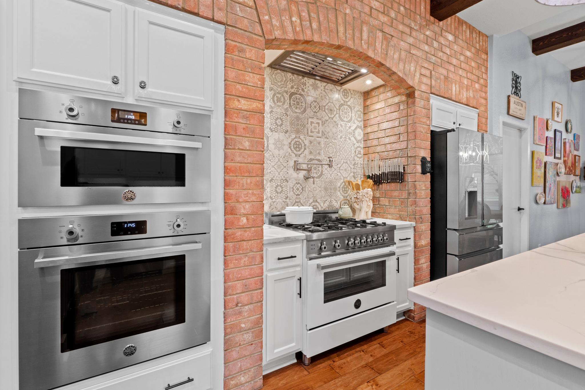 16010 W Dorman Dr, Austin, TX 78717