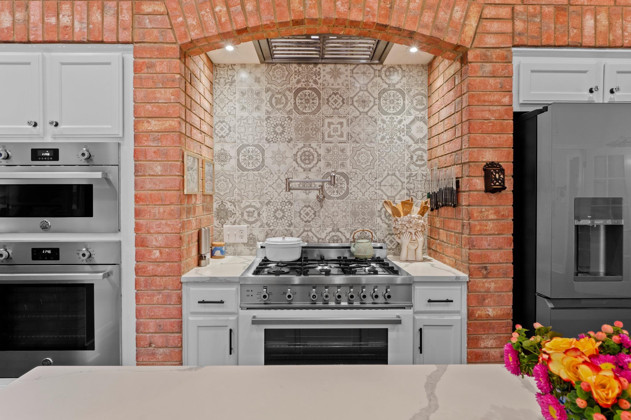 16010 W Dorman Dr, Austin, TX 78717