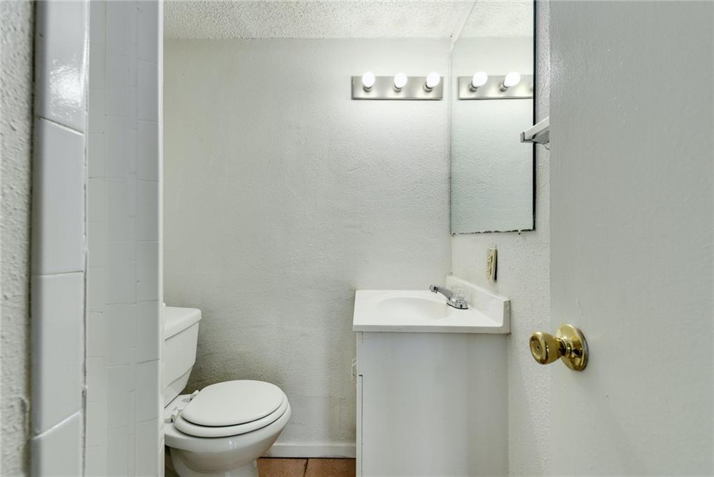 311 E 31st St # 204, Austin, TX 78705