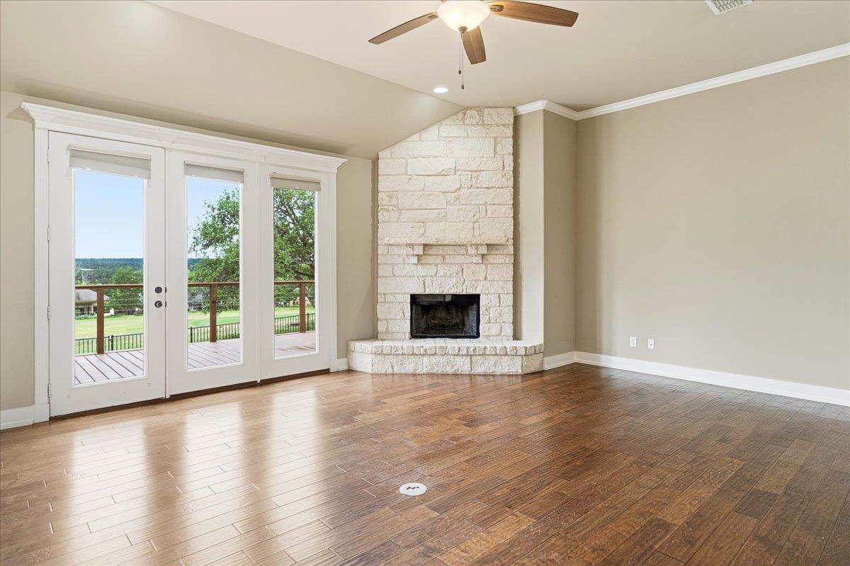 68 Brookhollow Dr, Wimberley, TX 78676