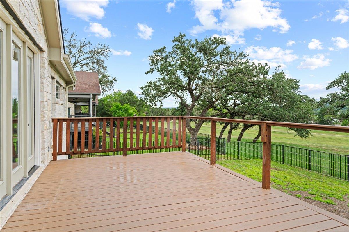 68 Brookhollow Dr, Wimberley, TX 78676