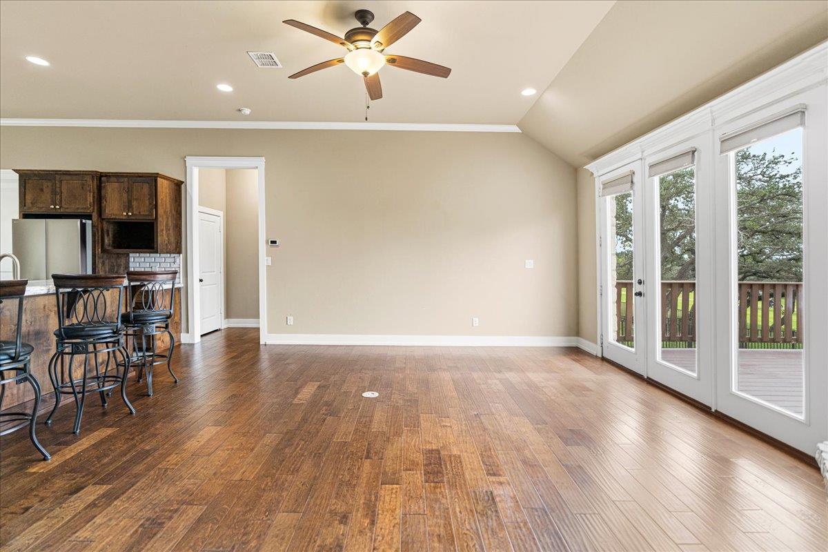 68 Brookhollow Dr, Wimberley, TX 78676