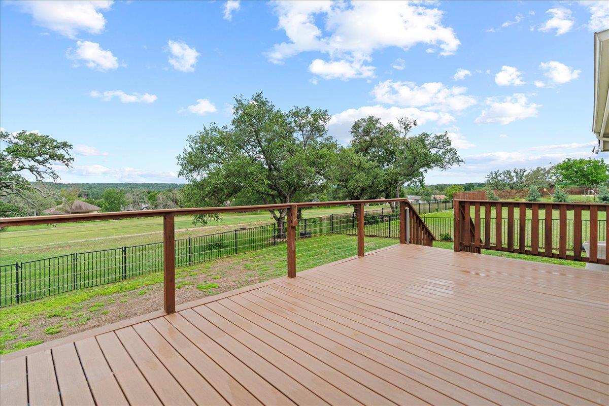 68 Brookhollow Dr, Wimberley, TX 78676