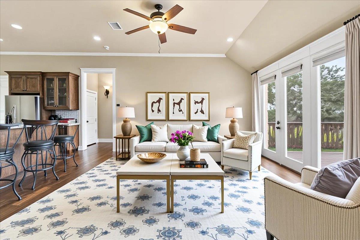 68 Brookhollow Dr, Wimberley, TX 78676