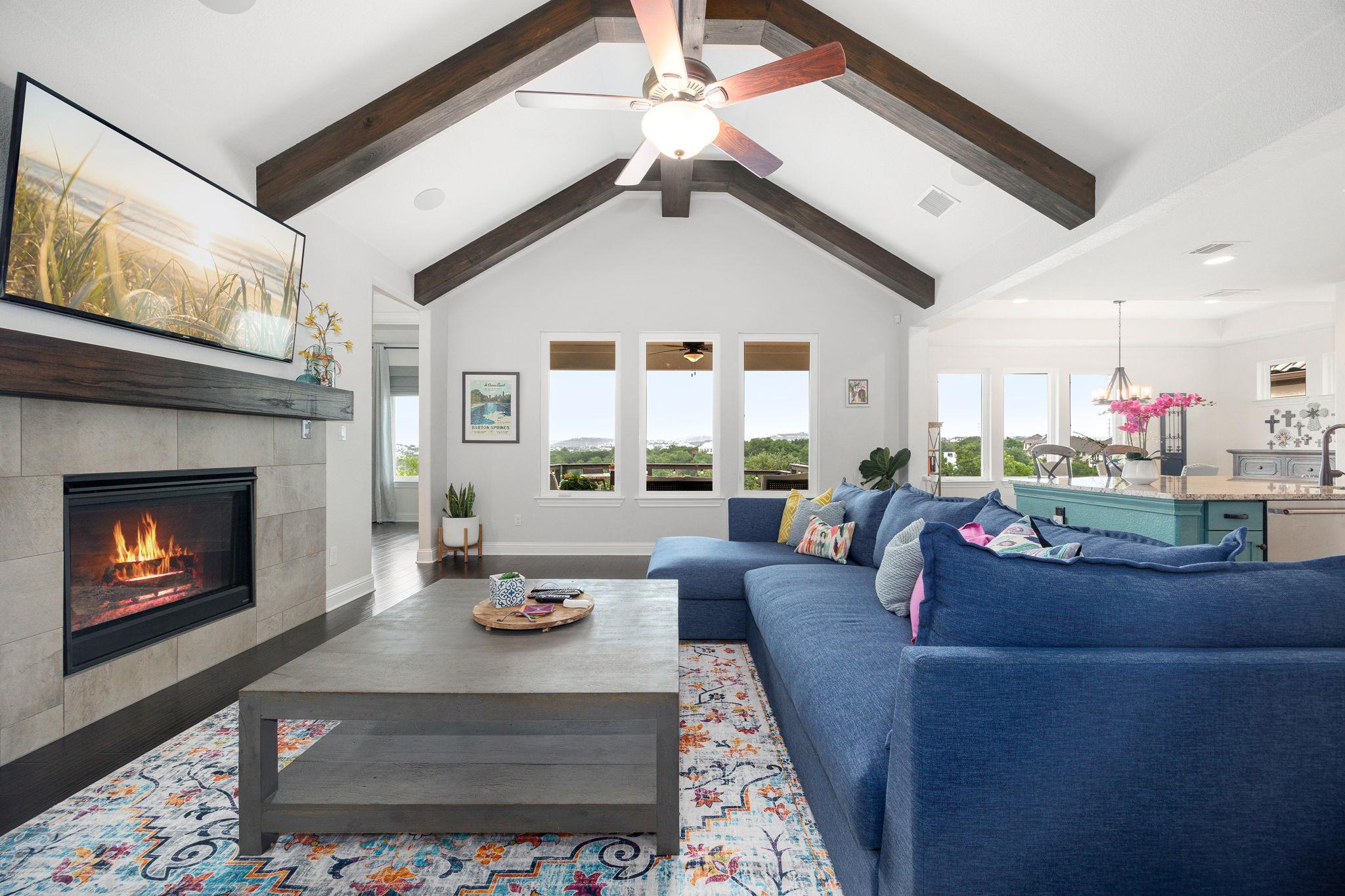 19519 Summit Glory Trl # 101, Spicewood, TX 78669
