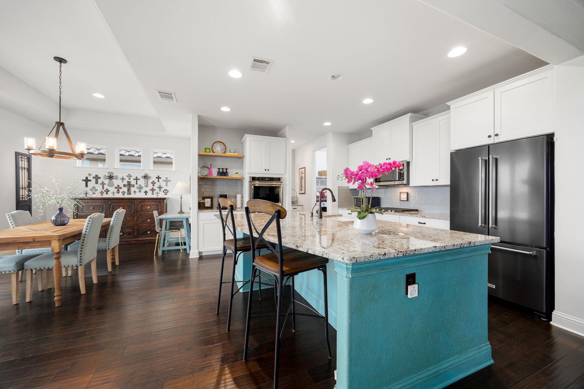 19519 Summit Glory Trl # 101, Spicewood, TX 78669