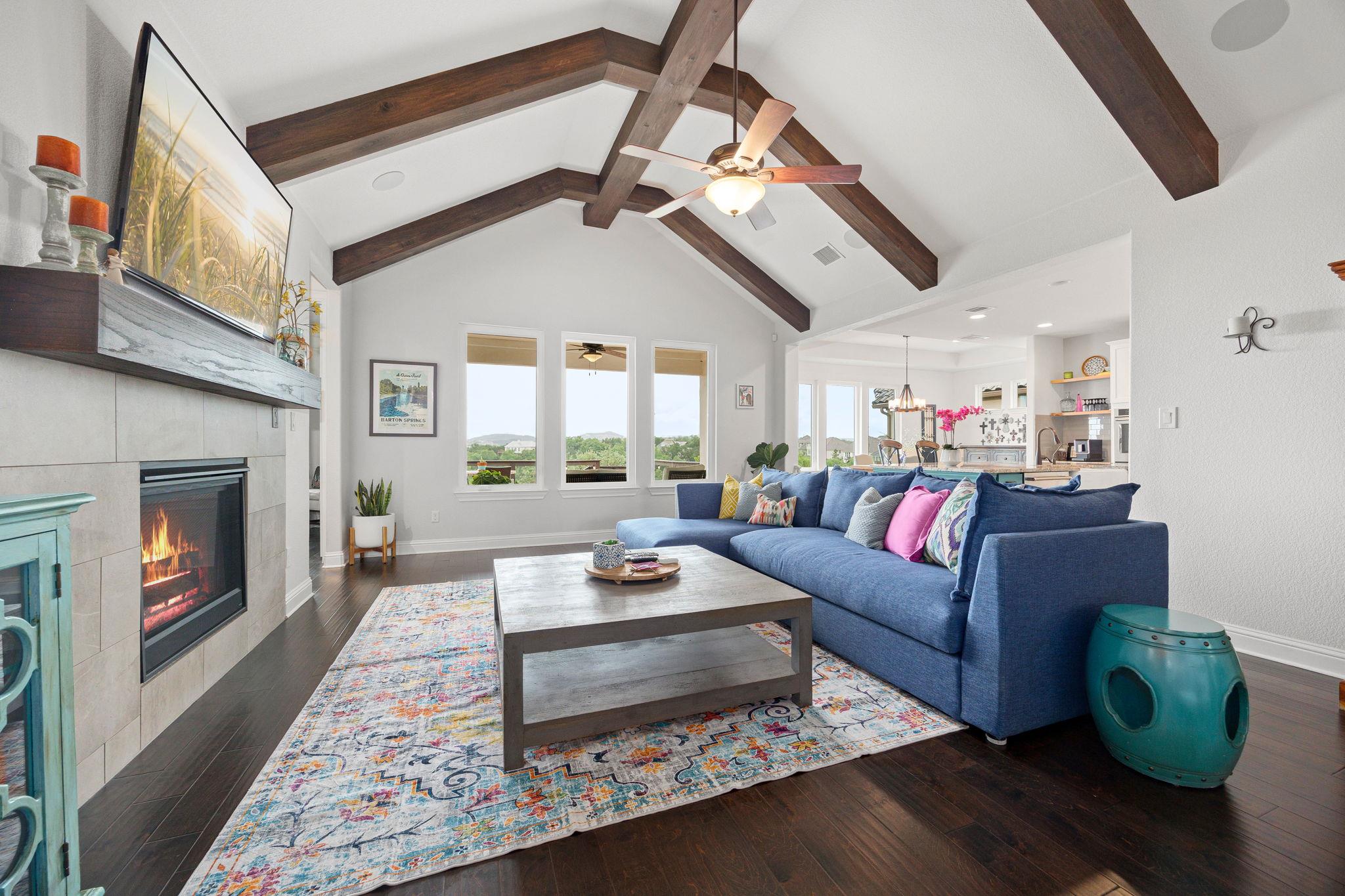 19519 Summit Glory Trl # 101, Spicewood, TX 78669