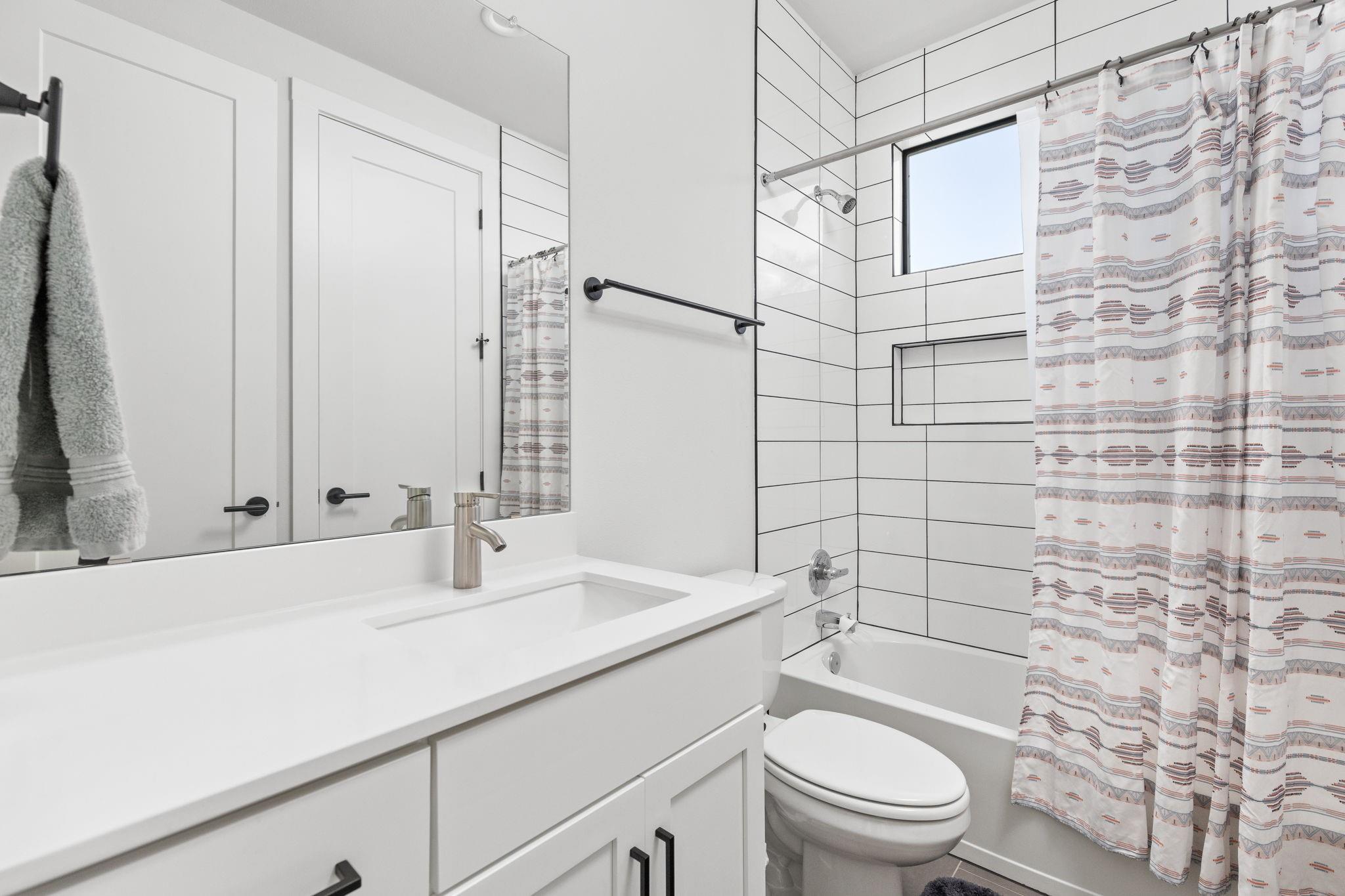 608 Hammack Dr # 1, Austin, TX 78752