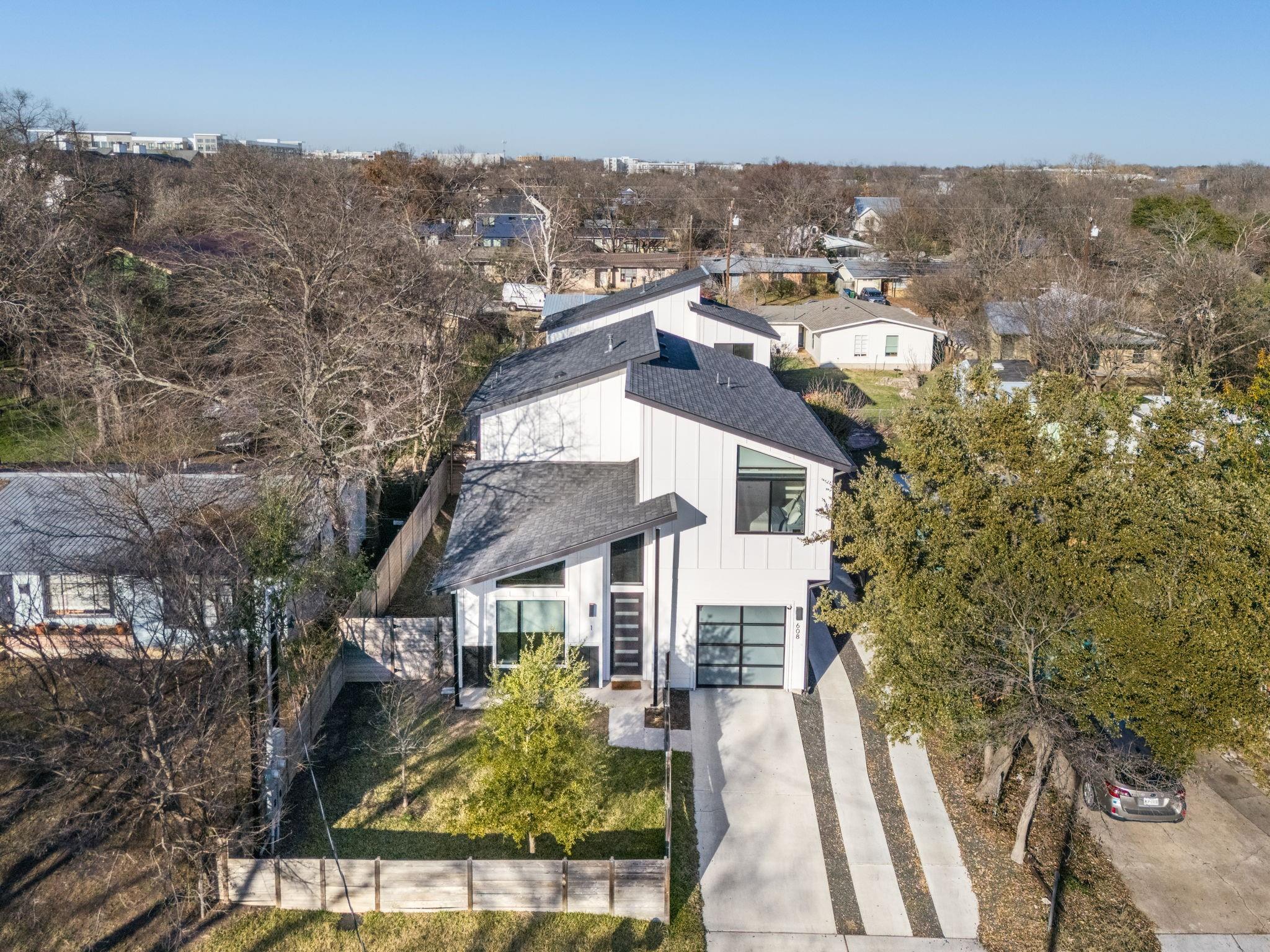 608 Hammack Dr # 1, Austin, TX 78752