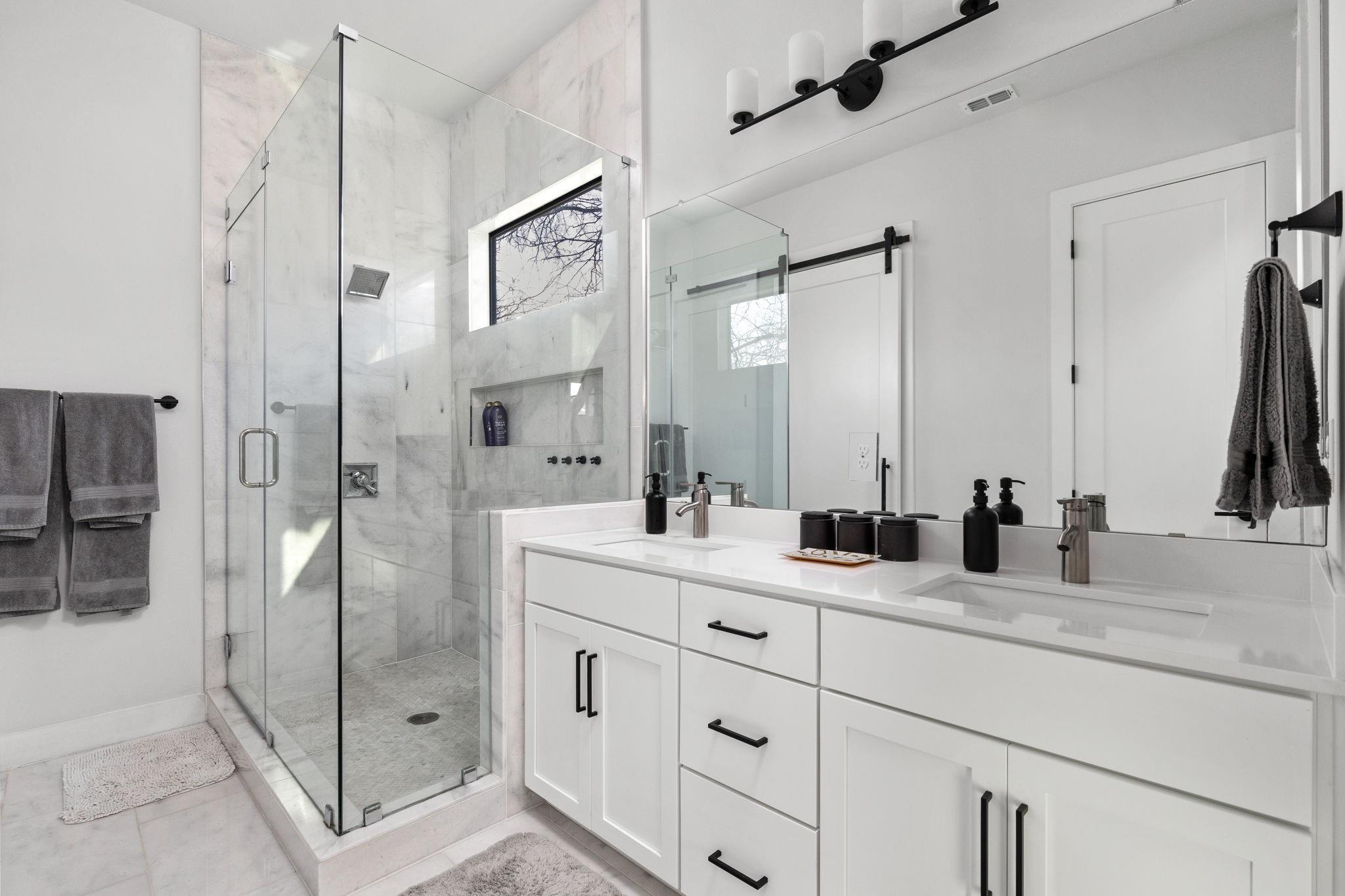 608 Hammack Dr # 1, Austin, TX 78752