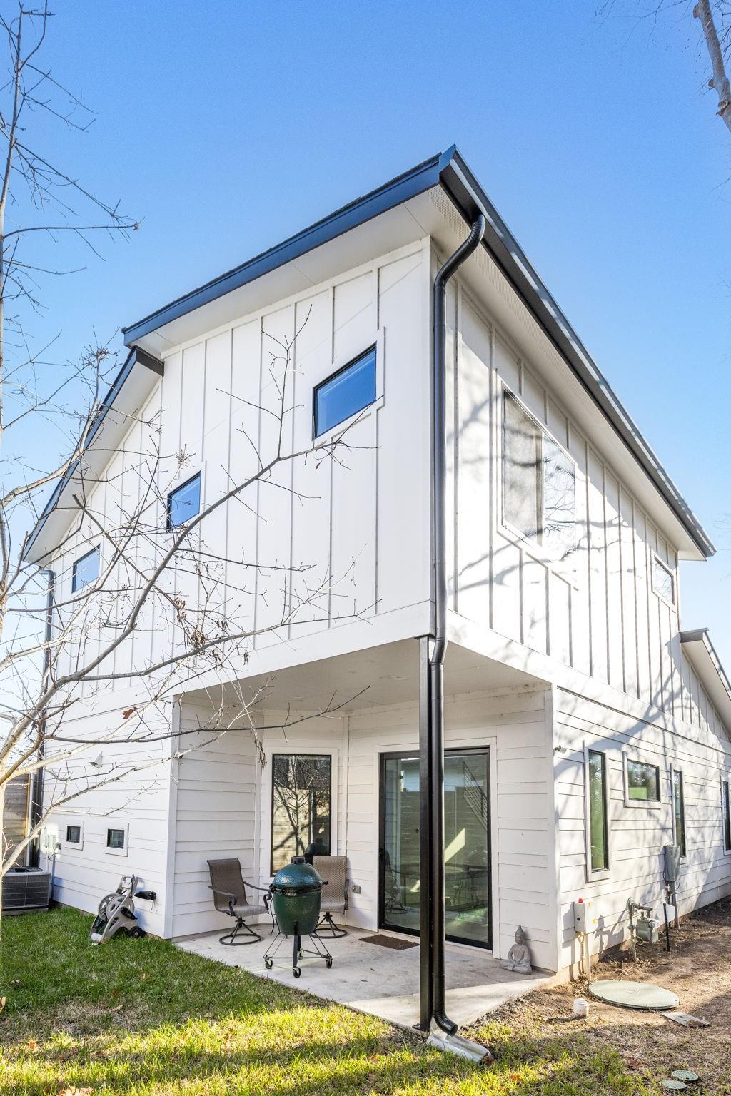 608 Hammack Dr # 1, Austin, TX 78752