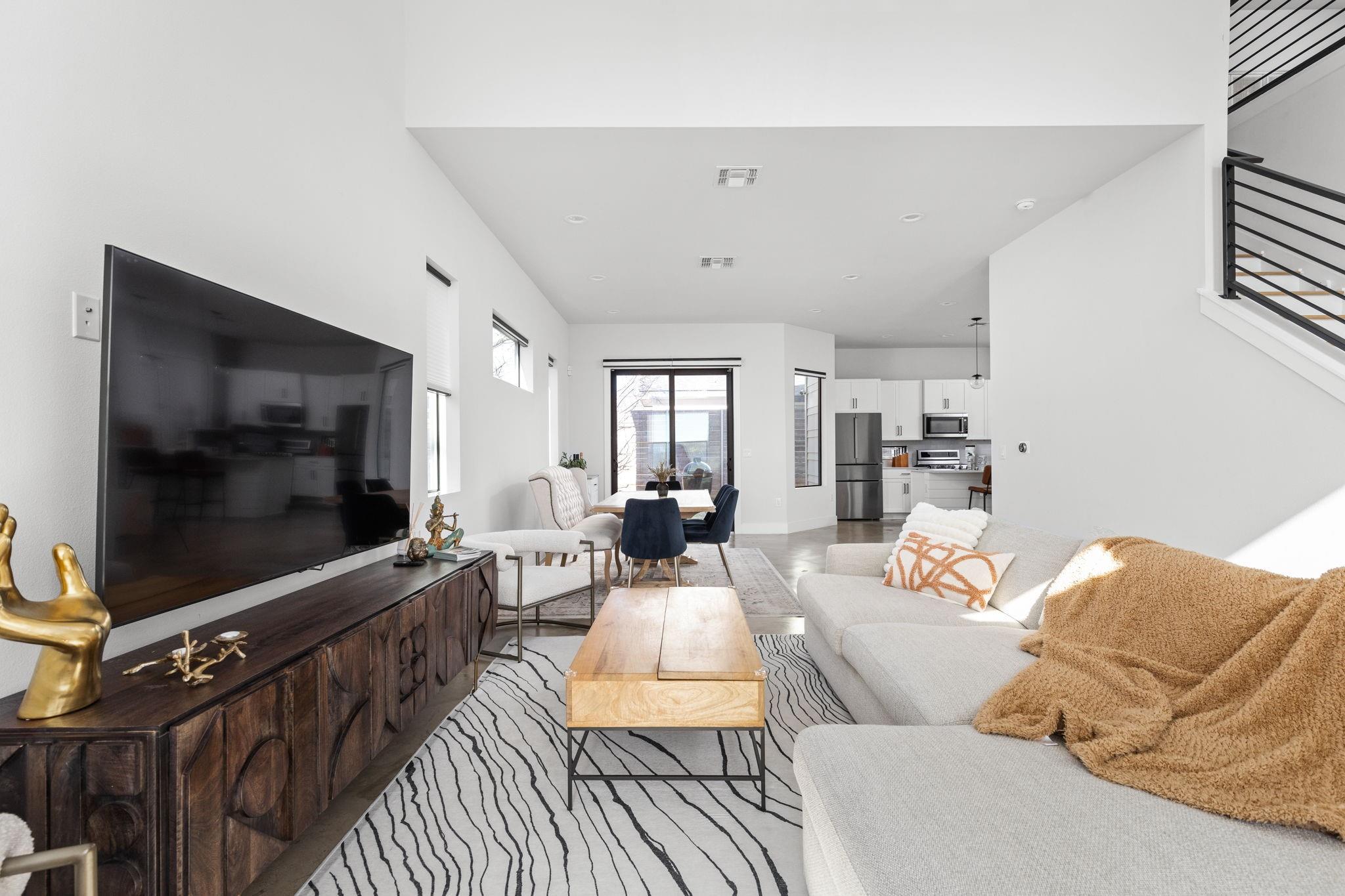 608 Hammack Dr # 1, Austin, TX 78752