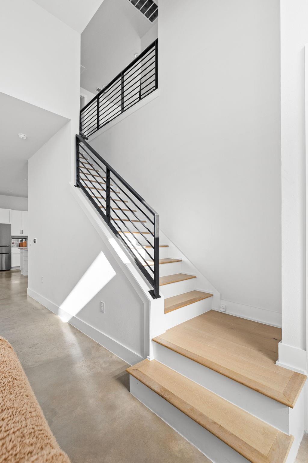 608 Hammack Dr # 1, Austin, TX 78752