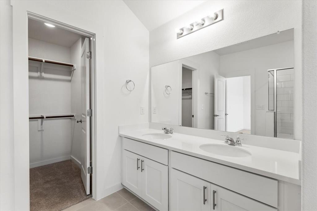 7416 Sparkling Light Dr # B, Del Valle, TX 78617