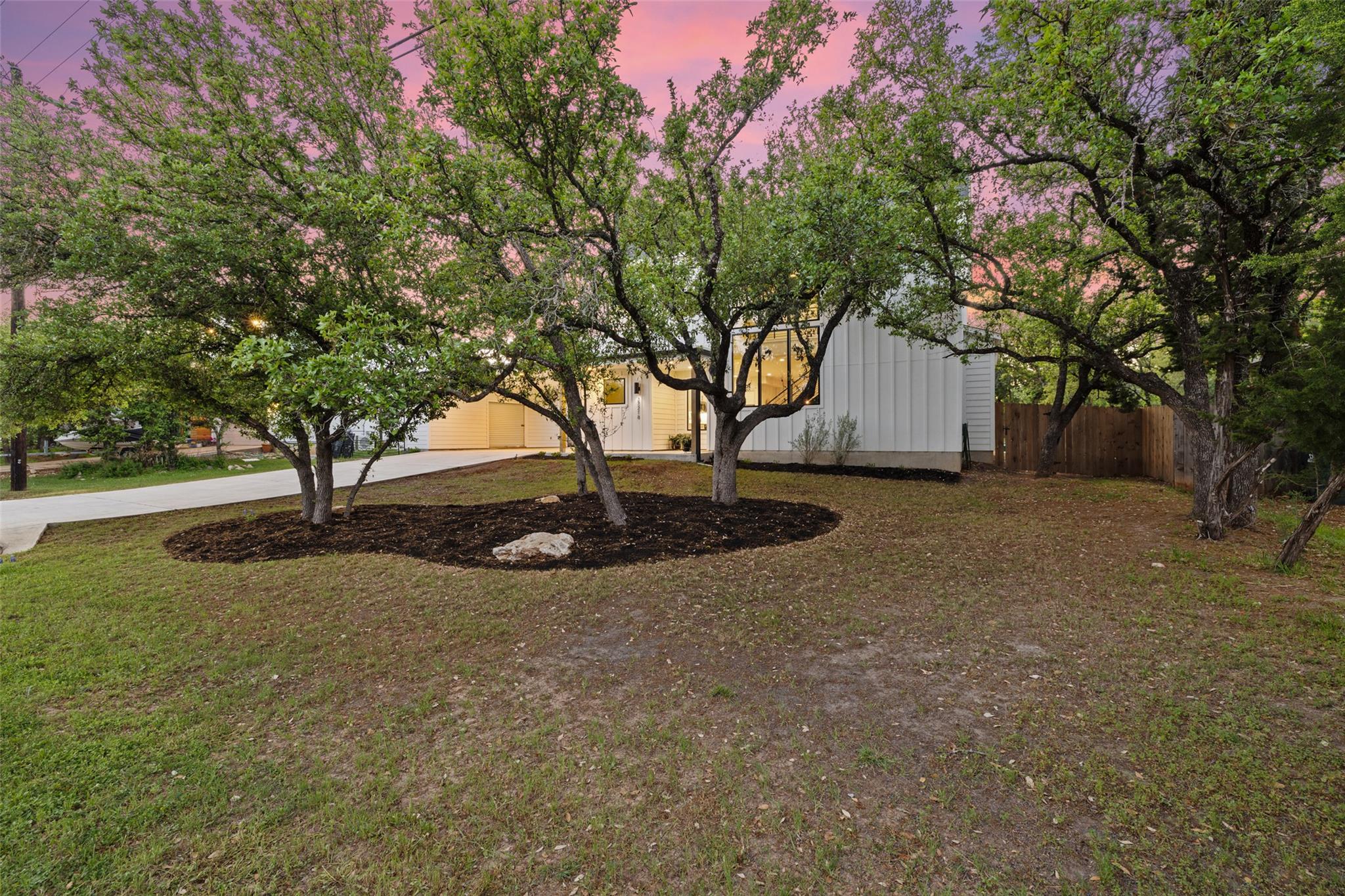 22218 Briarcliff Dr, Spicewood, TX 78669