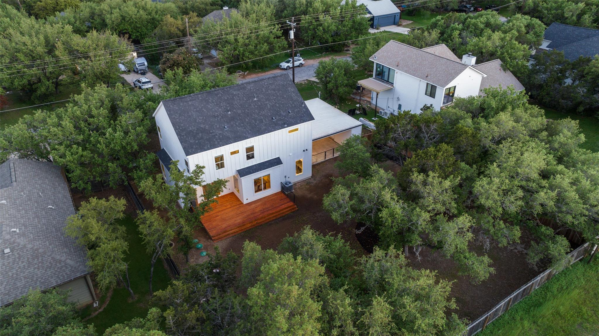 22218 Briarcliff Dr, Spicewood, TX 78669