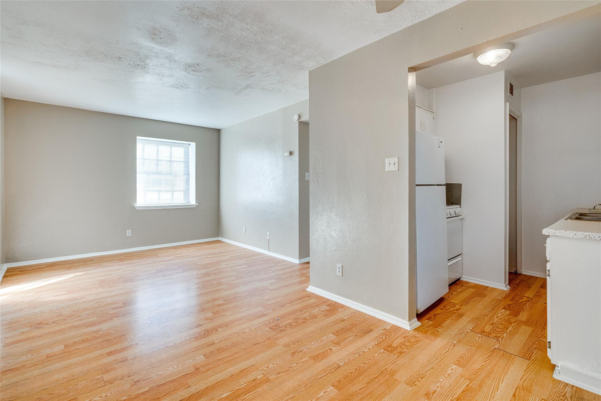 307 E 31 St # 107, Austin, TX 78705