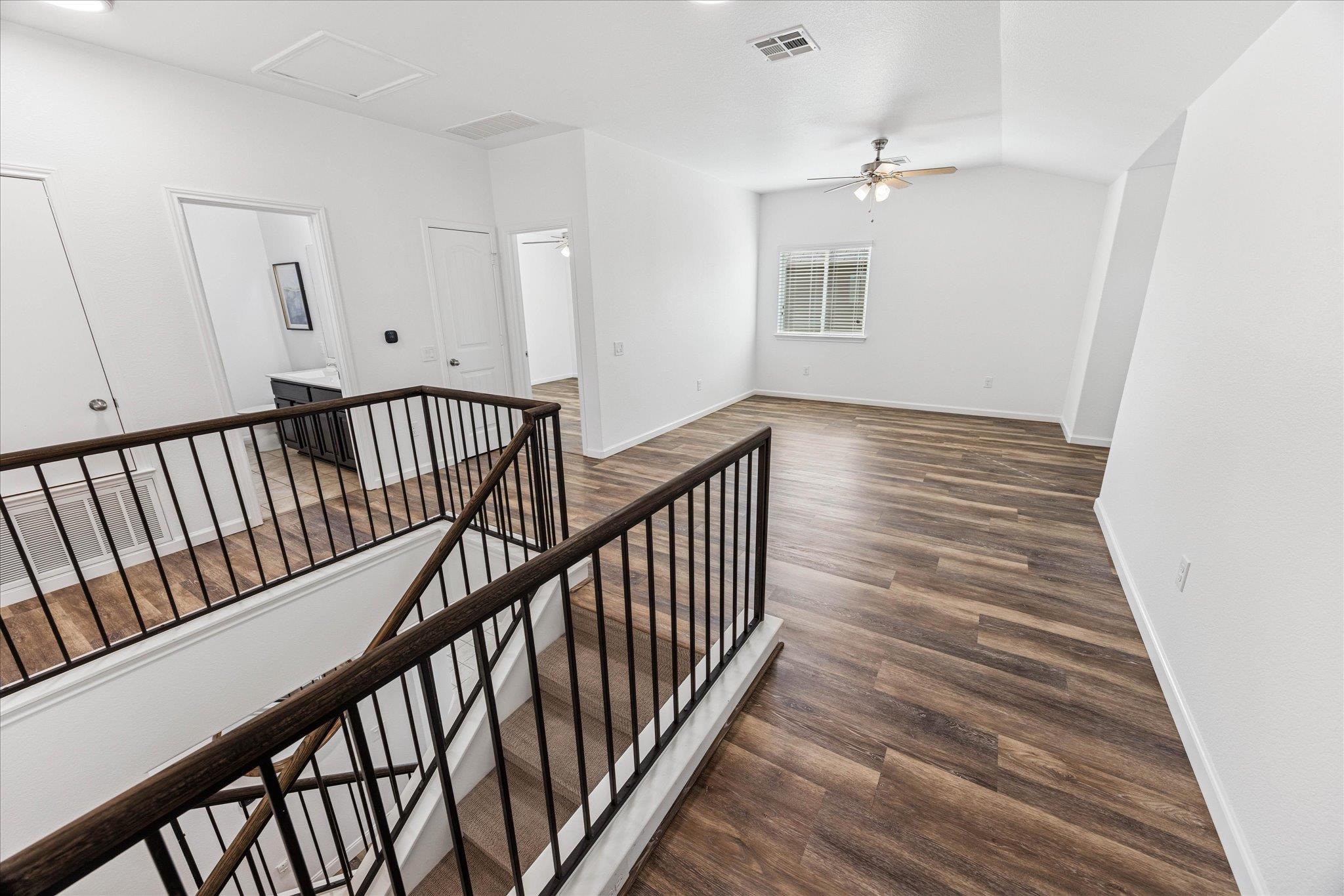 1412 Elbe St, Pflugerville, TX 78660